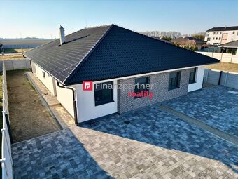 Nehnuteľnosť Veľké Blahovo - NA PREDAJ LUXUSNÁ 4-IZBOVÁ NOVO - 4