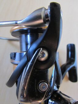 Naviják Daiwa Legalis 2500 D jako nový Levně 48€ - 4