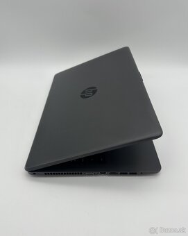 HP 250 G6 15,6" (Win11 / 4GB / 256GB SSD) Čierny - 4