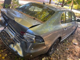 Rozpredám na diely Škoda Superb II 2.0 TDI CFF CR automat - 4