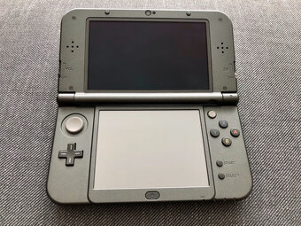 New Nintendo 3DS XL - čierna farba - 4