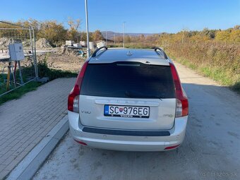 Predám Volvo V50 1,6 drive e 81kW r 2011 - 4