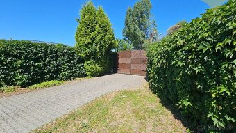 PRIEVIDZA – Staré sídlisko / DOBRÁ POLOHA / Pozemok 1350 m2, - 4