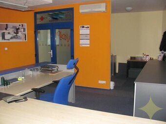 Prenájom, kancelárske priestory s parkovaním 10 minút od nám - 4