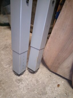 Výškovo nastaviteľné nohy - 4