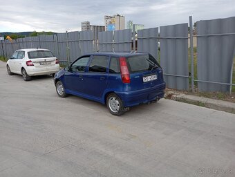 Fiat Punto 1.1 B - 4