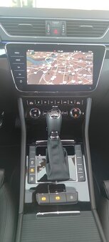 Skoda Super 2.0 TSI L&K - 4