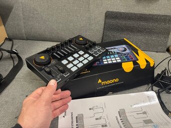 MAONOCASTER 2 - 4