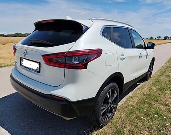 Nissan Qashqai , biela perleť-panoramatická strecha - 4