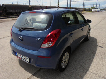 Hyundai i20 1.4i 16V Comfort - 4