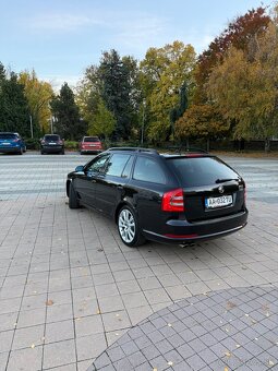 Skoda octavia 2.0 tdi rs dsg - 4