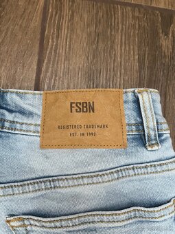 Rifľové kraťasy - 4