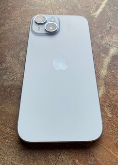 iPhone 15 Blue - 4