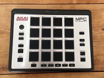 Akai MPC Element mpc - 4