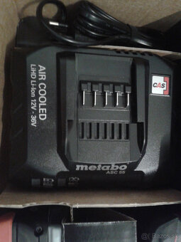 Metabo šrobovačka + 2 baterie a nabijacka - 4