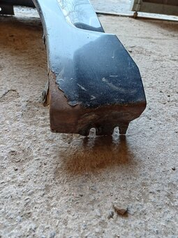 Predný blatník Superb 1 - treba lakovať - 4