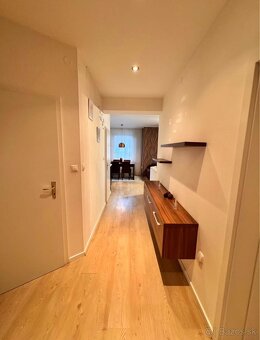 ✅PRIESTRANNÝ 2-IZBOVÝ BYT V PEZINKU - 4