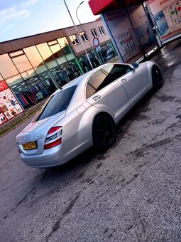 Mercedes-Benz s320 - 4