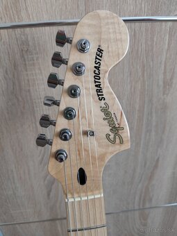 Fender Squier Stratocaster - 4