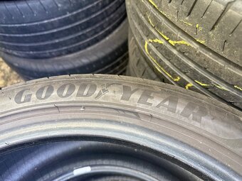 Predam 2 letne pneu Goodyear 275/35 R19 DOT:3021 - 4