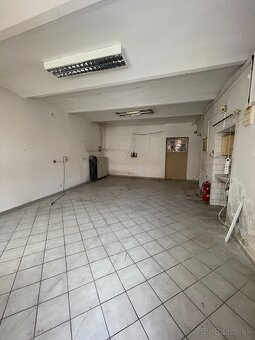 Bezbariérový obchodný priestor vhodný aj ako Barber shop pri - 4