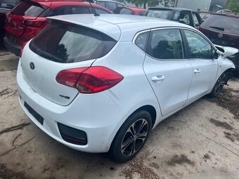 Rozpredám na diely Kia Ceed II HB 1.4 CRDi 66kw D4FC - 4