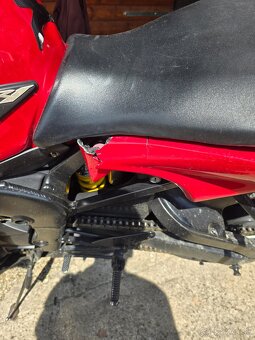 Yamaha r1 2002 - 4