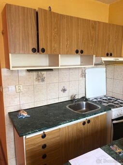 Skrine a vesiakovu zostavu - 4