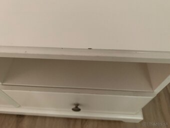 Skrinka pod televízor - 4