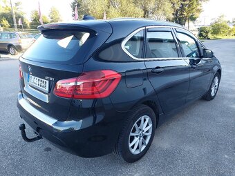 BMW 218i Active Tourer - 4