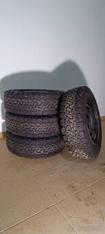 Predám pneumatiky na Daciu 215/65 R16 103/100 - 4