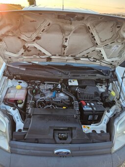 Predám Ford connect - 4