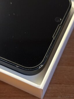Apple iPhone 13 128GB tmavo atramentový - 4
