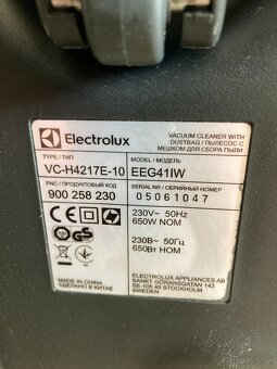 vysávač Electrolux - 4