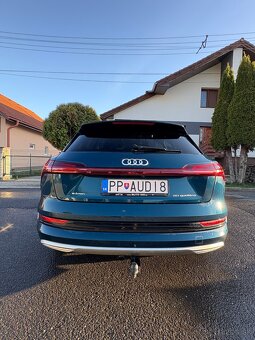 Audi e-tron 50 - 4