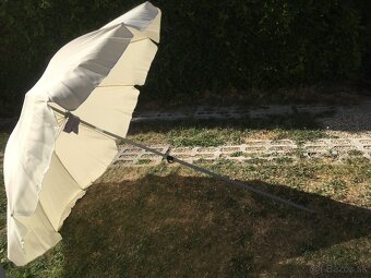 Balkónový slnečník Toluca Ø 200 cm s kĺbom - 4