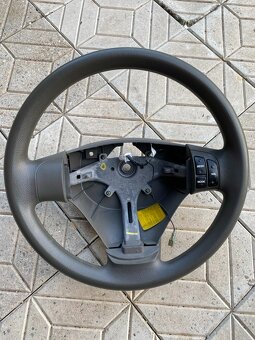 Hyundai Accent - volant multifunkčný - 4