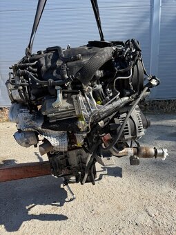 LAND ROVER RANGE ROVER 3.0 D V6 BiTURBO - 4