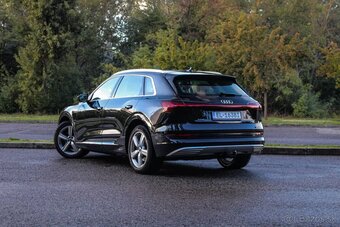 Audi E-tron 55 quattro Advanced - 4