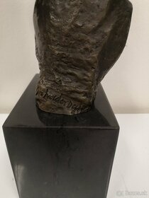 Bronzová socha - 4