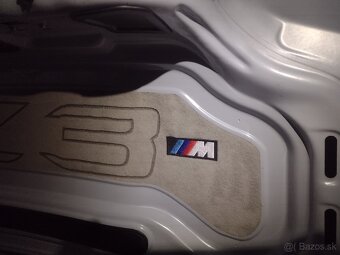 Predám tapacir zadnej kapoty na BMW Z3 - 4