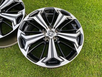 19” 5x114,3 7x19 ET40 Toyota RAV4 Disky - 4