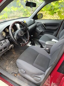 Toyota RAV4 - 4