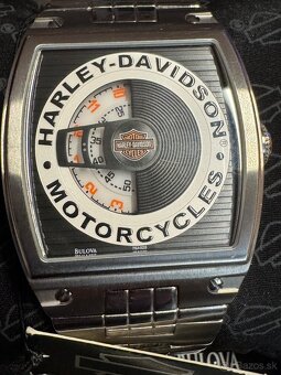 Hodinky Bulova HD - 4