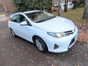 Toyota Auris Touring Sports 1.3 G - 4