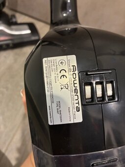 Tyčový vysávač Rowenta Dual Force 2v1 RH6735WH - 4