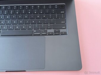 MacBook Air M3 2024 15 - palcový 8GB / 256GB - 4