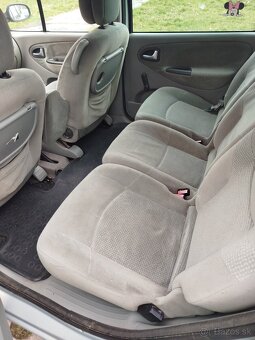 Renault Megane Scenic - 4