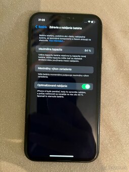 Predám iPhone XR - 4
