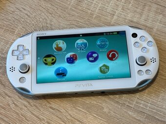 Playstation Vita slim light blue white + 8gb karta - 4